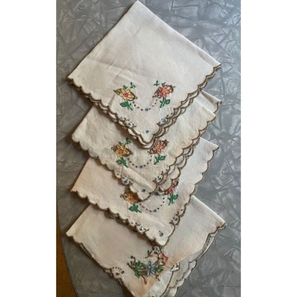 Set of 4 VINTAGE handkerchiefs